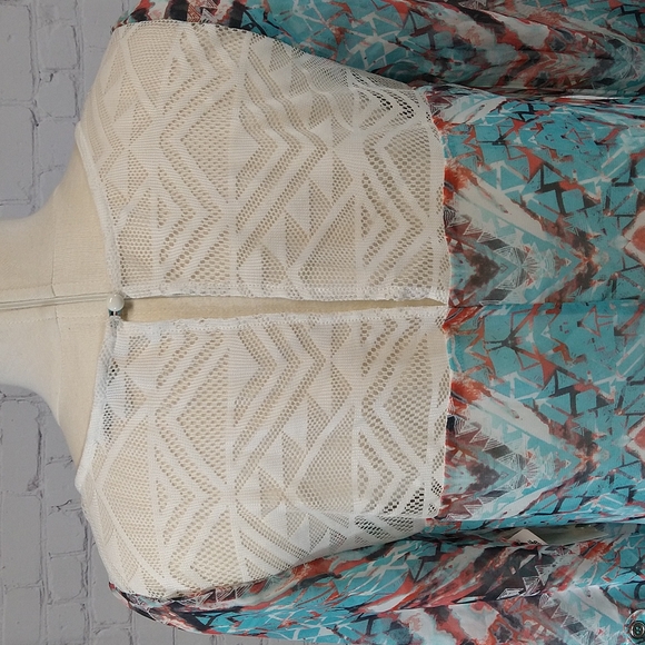 Charlotte Russe Shift Dress, Size M - Picture 4 of 8